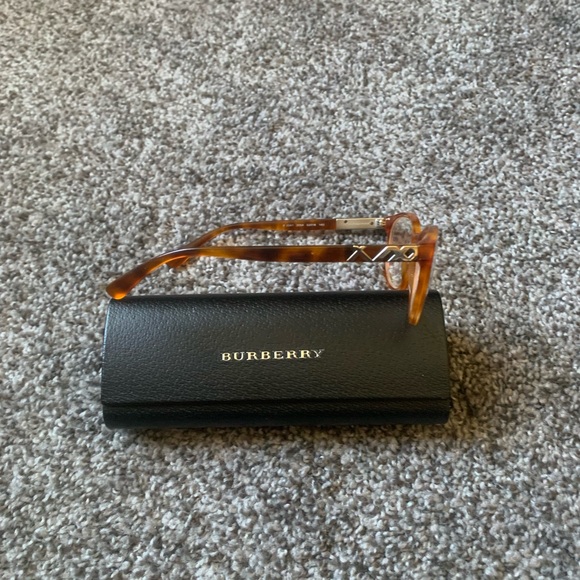 Burberry Tortoise Eyeglasses w/Case - Picture 4 of 7
